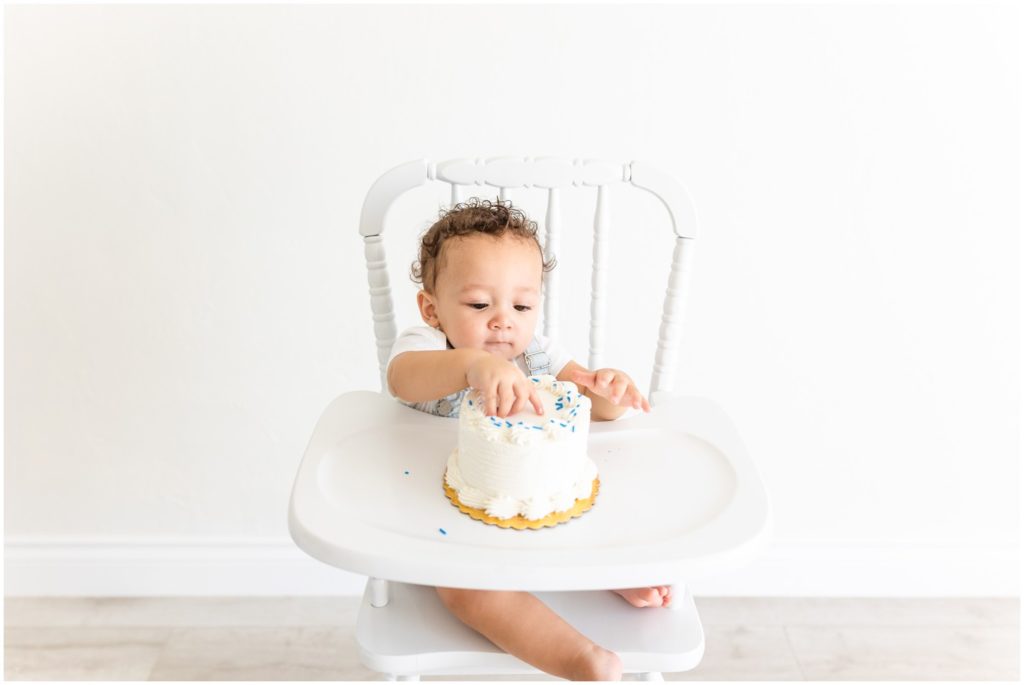 1st Birthday Photoshoot Oklahoma City baby Boy cake smash